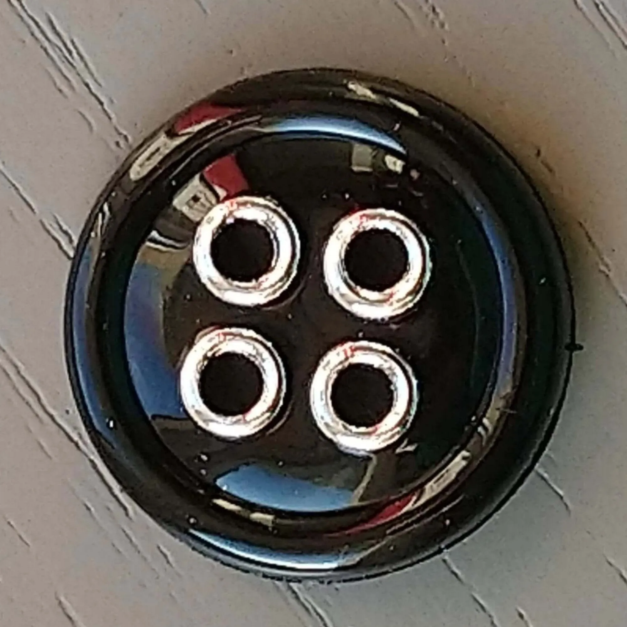15mm 4 Hole Plastic Buttons