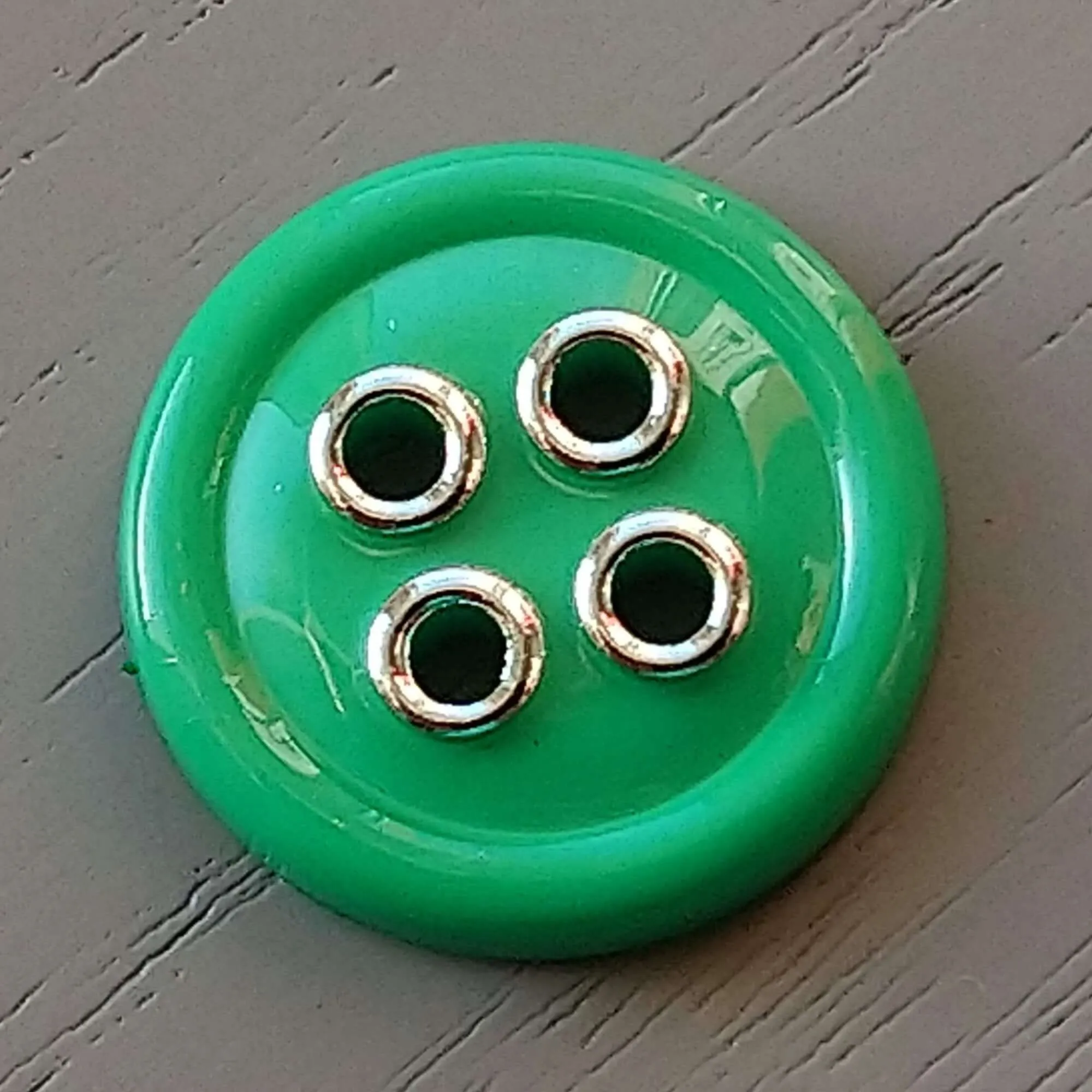 15mm 4 Hole Plastic Buttons