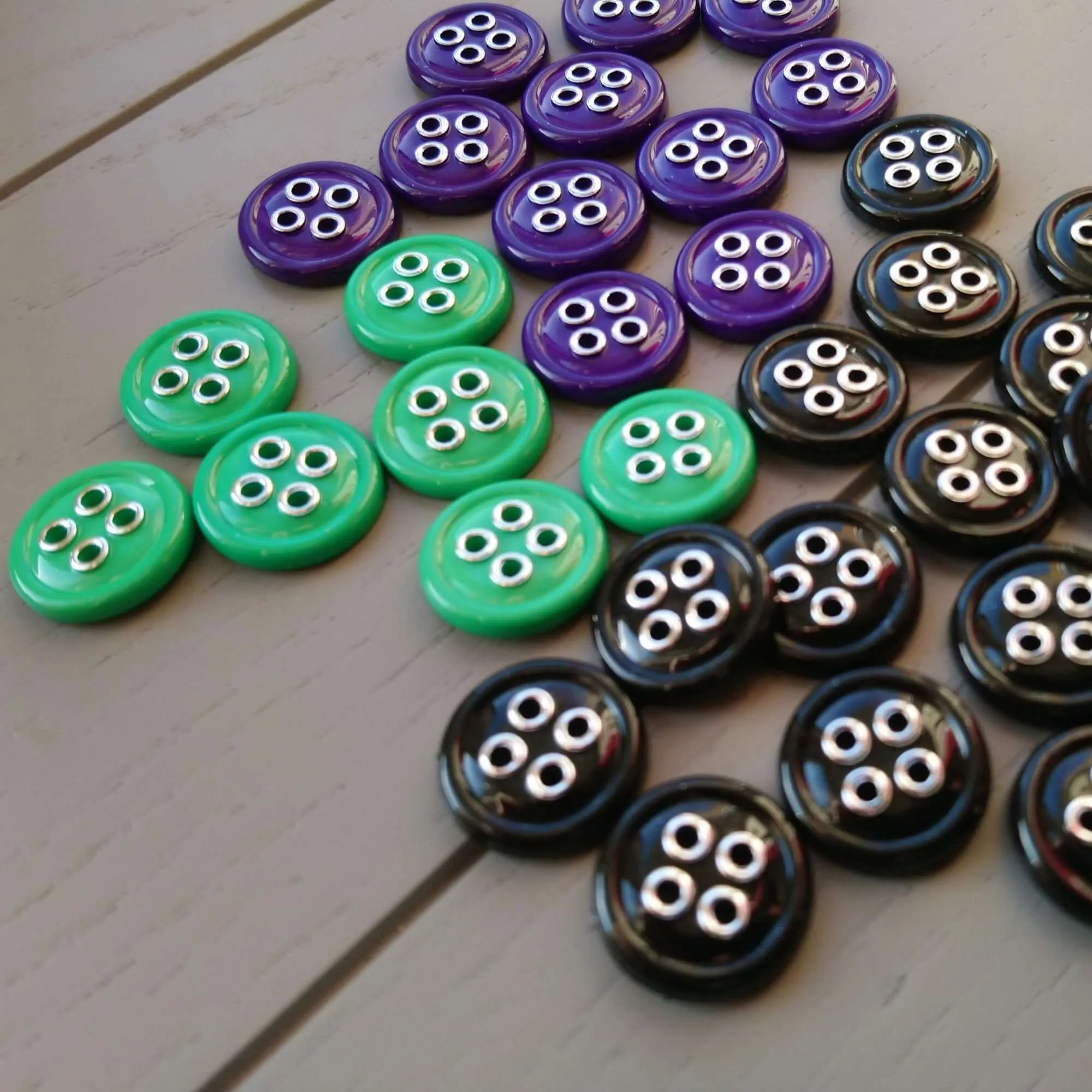 15mm 4 Hole Plastic Buttons
